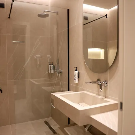 Flar Boutique Otel Golem (Tirana)