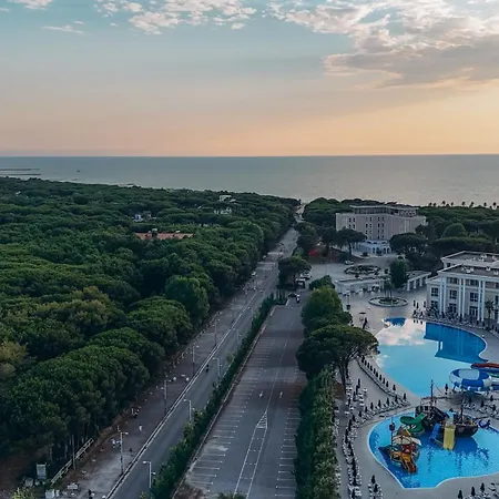 Flar Boutique Otel Golem (Tirana)